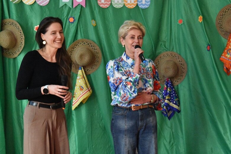  „Nie do pary”, ale razem. Pokaz mody z przesłaniem w SOSW w Skierniewicach  