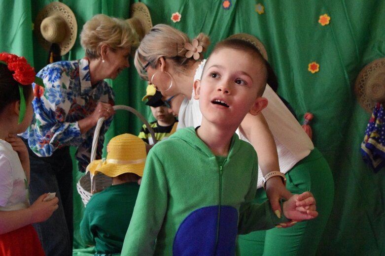  „Nie do pary”, ale razem. Pokaz mody z przesłaniem w SOSW w Skierniewicach  