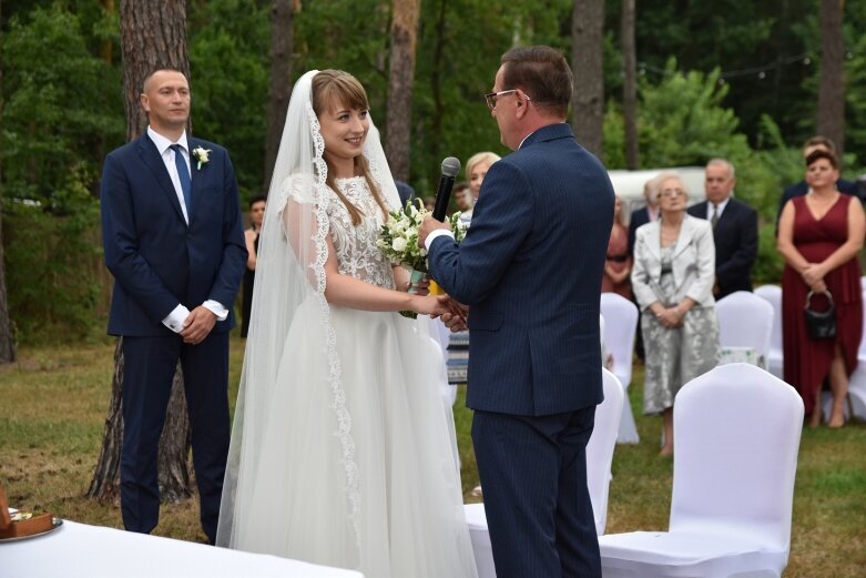  „TAK” powiedzieli sobie w samym środku Puszczy Bolimowskiej 