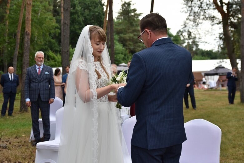  „TAK” powiedzieli sobie w samym środku Puszczy Bolimowskiej 