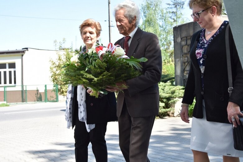  Ludzie lewicy uczcili Święto Pracy 