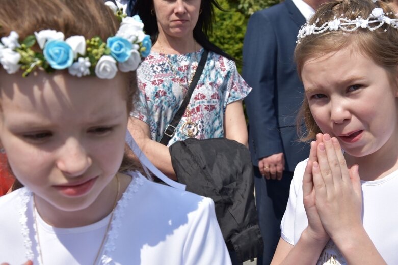  Komunia w parafii na osiedlu Zadębie 