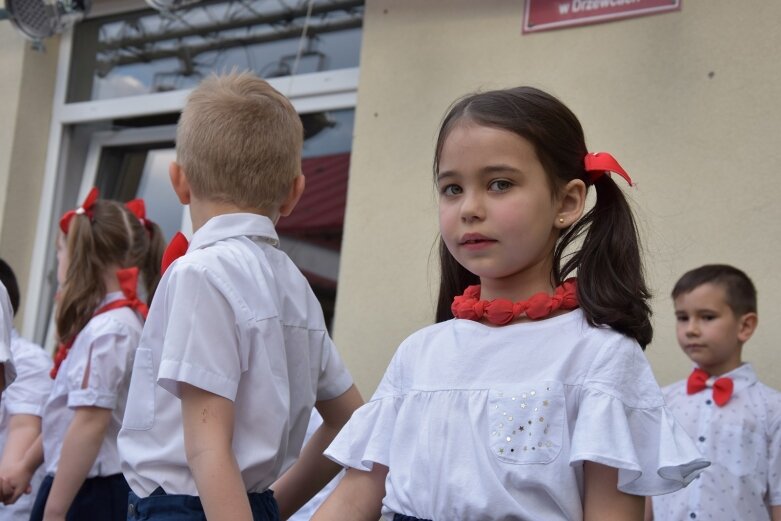  Całe rodziny świętowały w Drzewcach 