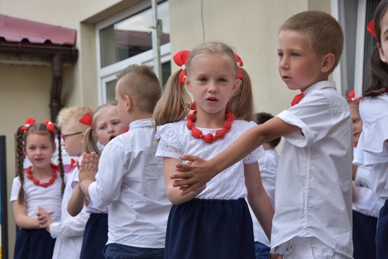  Całe rodziny świętowały w Drzewcach 