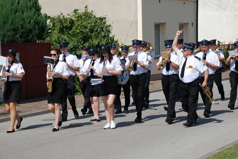  Święto plonów w Jeżowie 