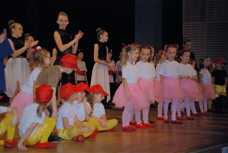  Wzruszający jubileusz Jazz Folk Dance 