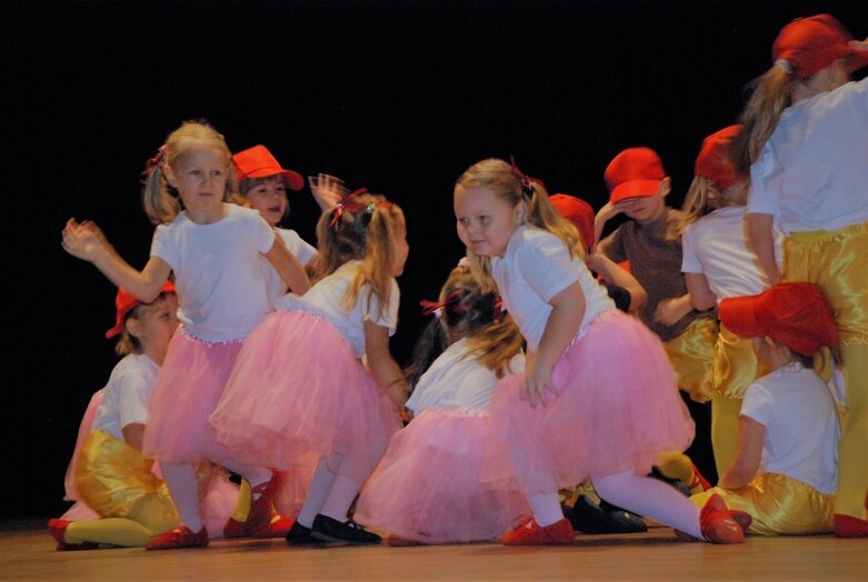  Wzruszający jubileusz Jazz Folk Dance 