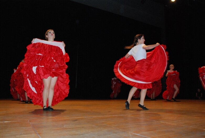  Wzruszający jubileusz Jazz Folk Dance 