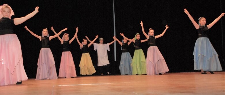  Wzruszający jubileusz Jazz Folk Dance 