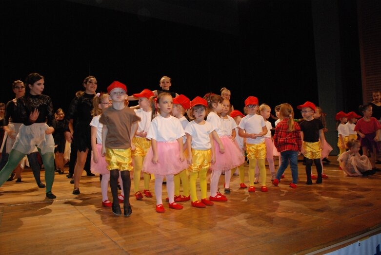  Wzruszający jubileusz Jazz Folk Dance 