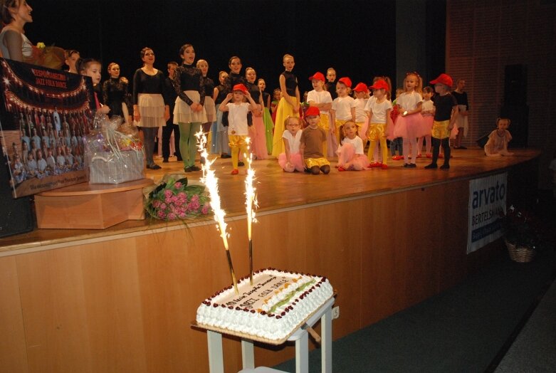  Wzruszający jubileusz Jazz Folk Dance 