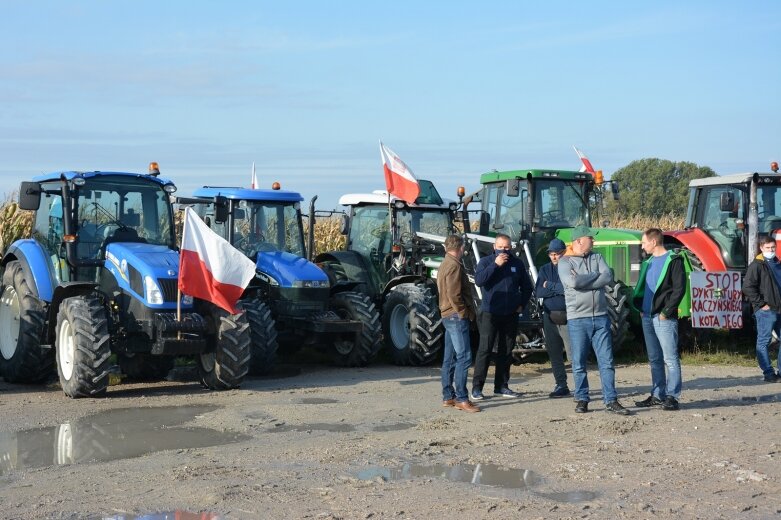  Na ulice powiatu wyjechało ponad 30 traktorów 