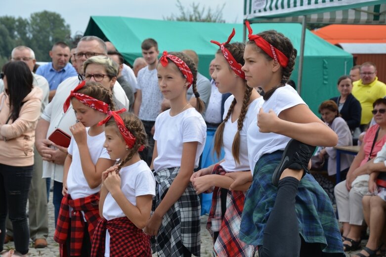  Dożynki gminno-parafialne w Godzianowie 