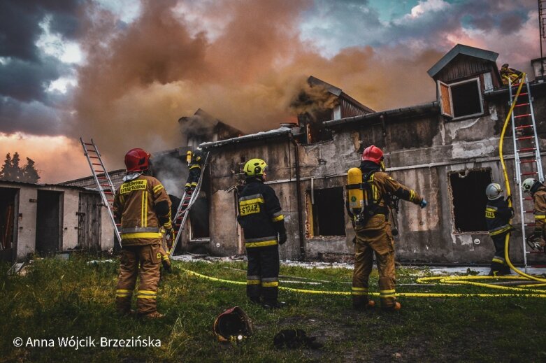  Pożar w centrum Skierniewic 