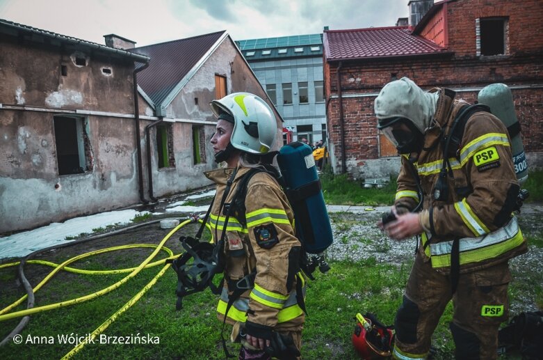  Pożar w centrum Skierniewic 