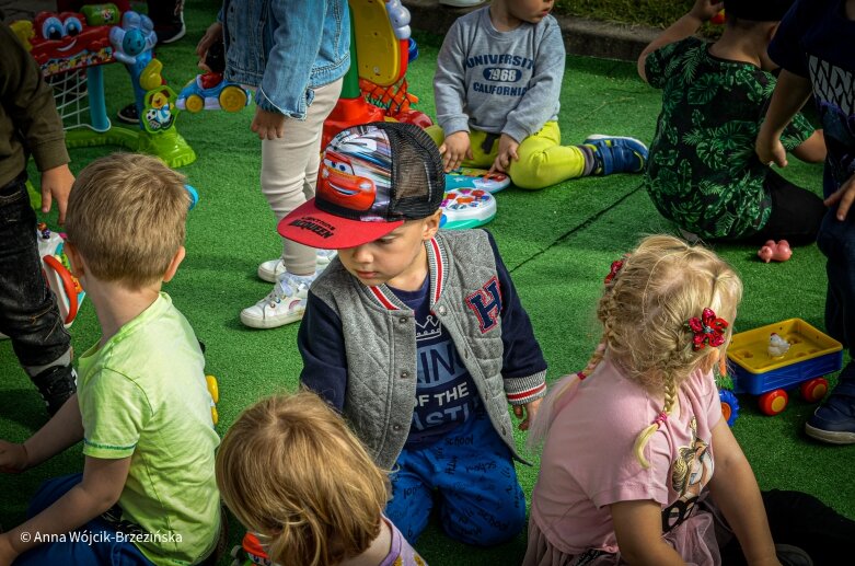  Gangnam style w żłobku. Rodzinny piknik jakiego Skierniewice nie widziały 