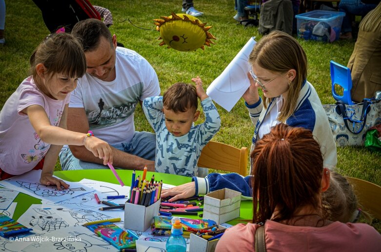  Gangnam style w żłobku. Rodzinny piknik jakiego Skierniewice nie widziały 