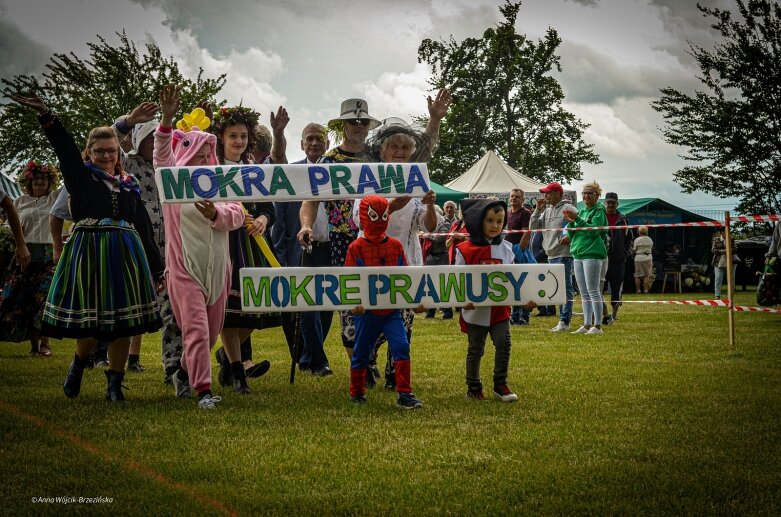  Turniej sołectw w gminie Skierniewice. Deszcz, śmiech do łez i fantastyczna zabawa! 