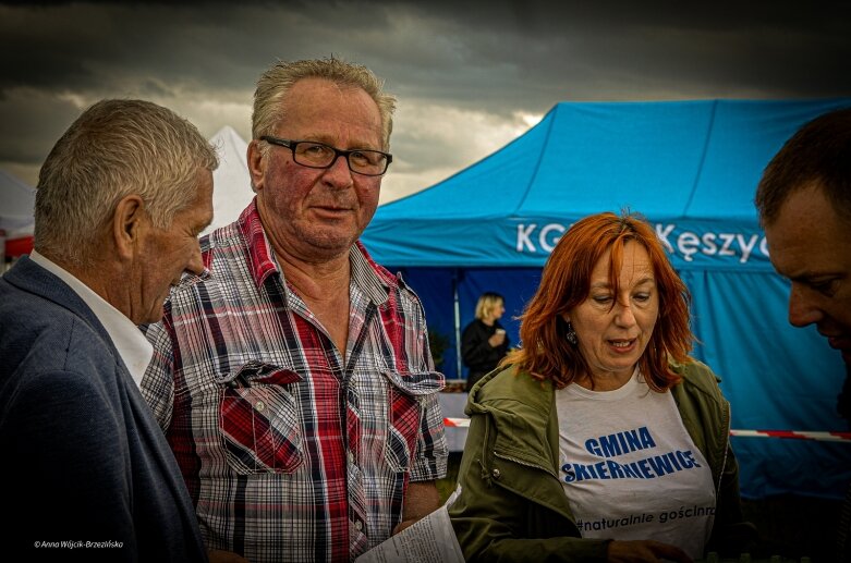  Turniej sołectw w gminie Skierniewice. Deszcz, śmiech do łez i fantastyczna zabawa! 