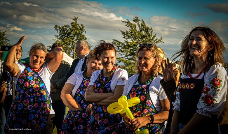  Bitwa regionów w powiecie skierniewickim. Panie z Lnisna uwiodły...podniebienia jury 