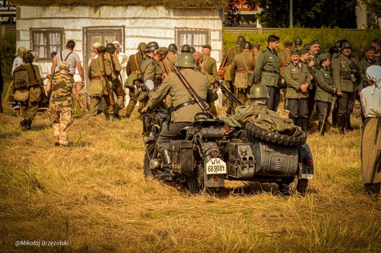  Widowisko historyczne w Skierniewicach. Rekonstrukcja bitwy pod Przyłękiem 