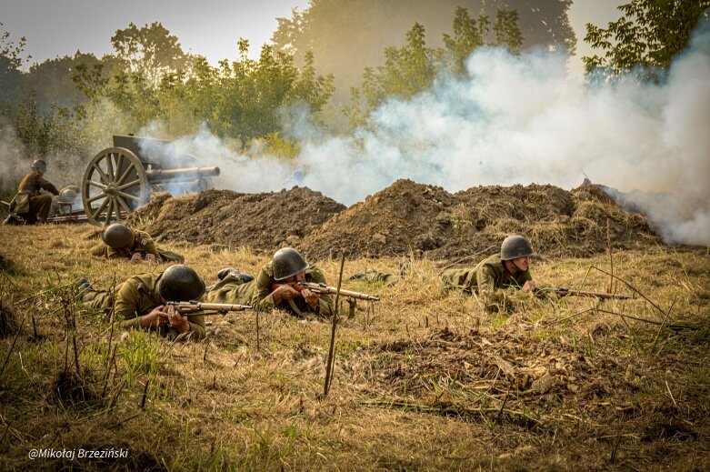  Widowisko historyczne w Skierniewicach. Rekonstrukcja bitwy pod Przyłękiem 