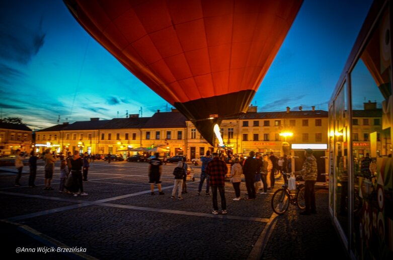  Balony nad miastem. Fiesta na niebie Skierniewic 