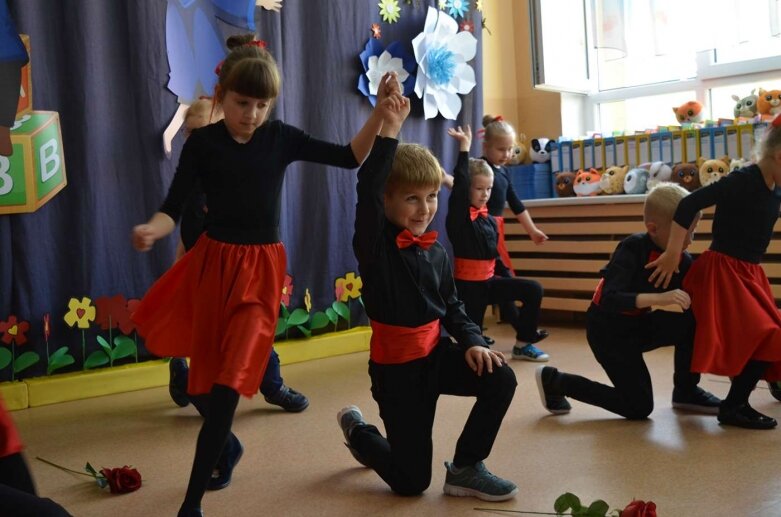  Polonez i tango na zakończenie przedszkola  