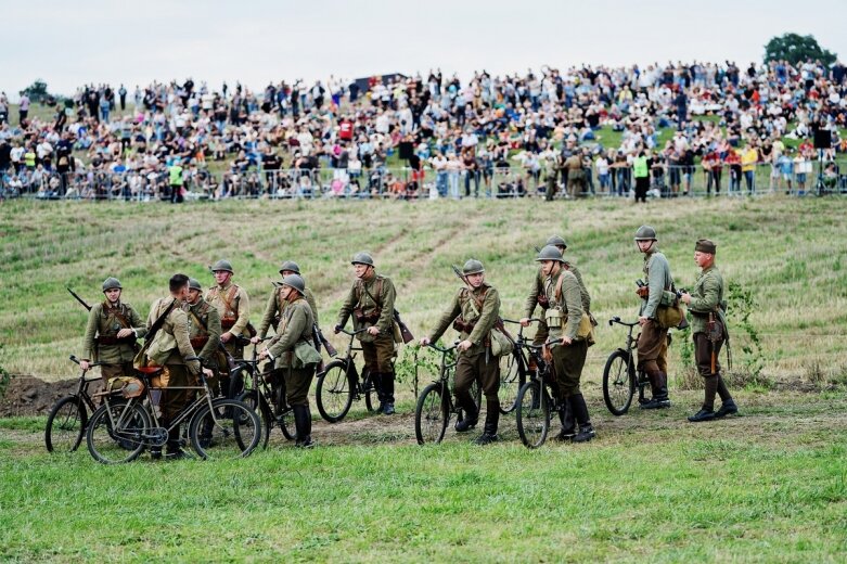  Łódzkie na PLUS Województwo Łódzkie w skrócie – przegląd wydarzeń 