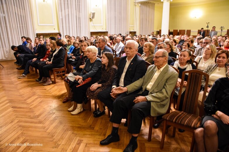  Koncert dla Mieszka. Pomóżmy mu stanąć na nogi 