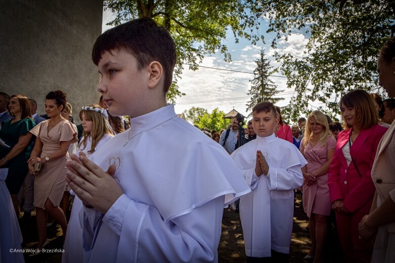  Święto rodzin w Bolimowie. Dzieci przystąpiły do pierwszej komunii 