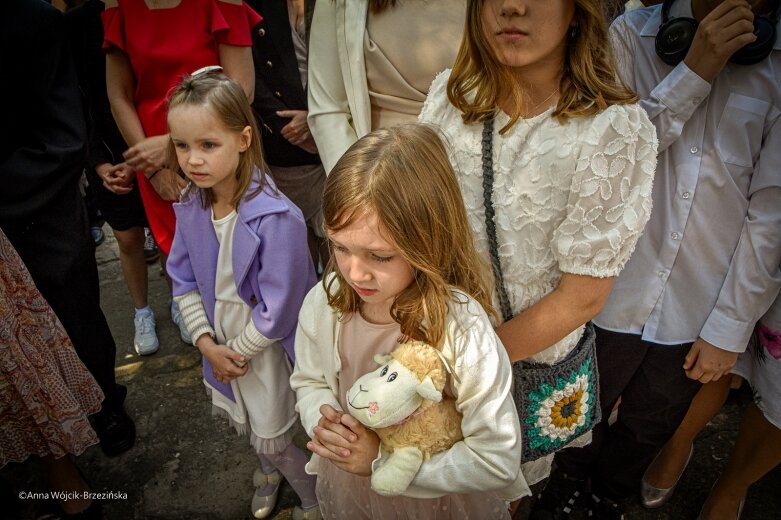  Święto rodzin w Bolimowie. Dzieci przystąpiły do pierwszej komunii 