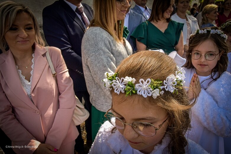  Święto rodzin w Bolimowie. Dzieci przystąpiły do pierwszej komunii 