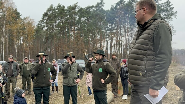  Las niepodległości w Bolimowskim Parku Krajobrazowym 