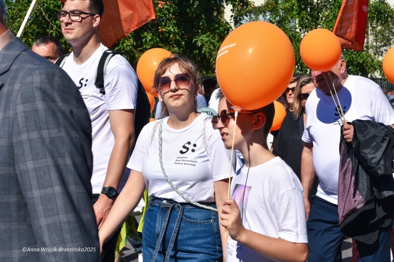  Barwna parada ulicami Skierniewic 