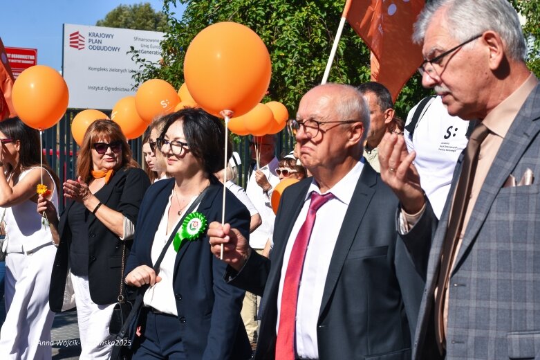  Barwna parada ulicami Skierniewic 