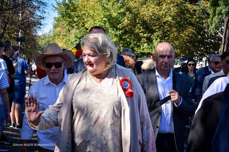  Barwna parada ulicami Skierniewic 