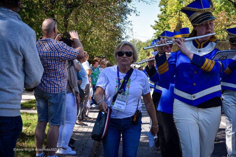  Barwna parada ulicami Skierniewic 
