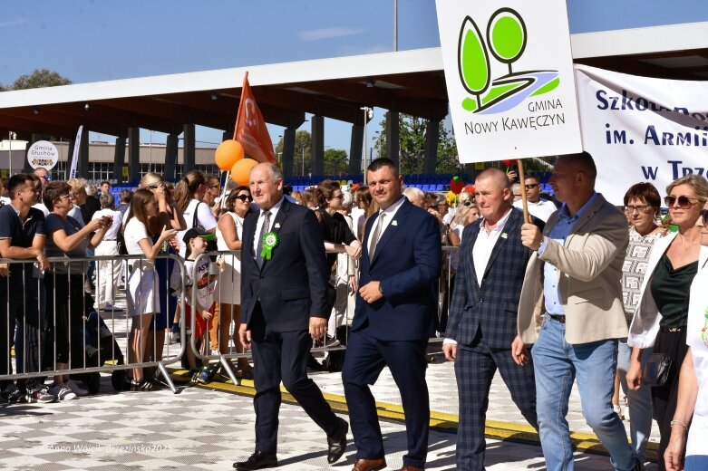  Barwna parada ulicami Skierniewic 