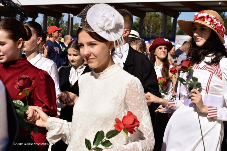  Barwna parada ulicami Skierniewic 