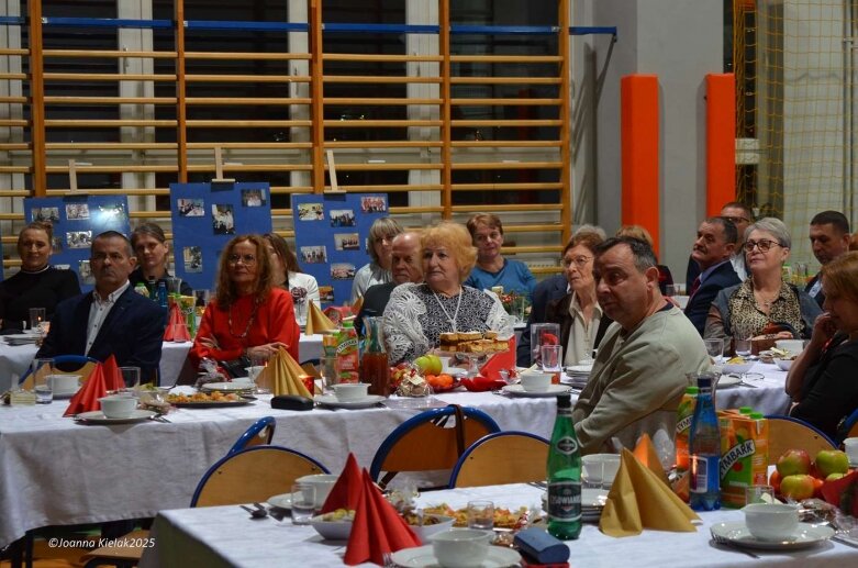  Wigilijny wieczór z Zespole Szkół w Głuchowie  