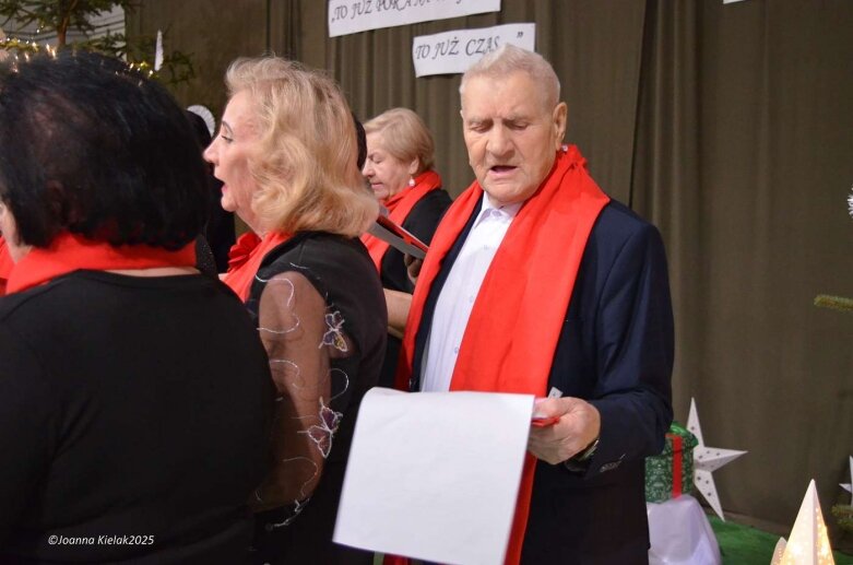  Wigilijny wieczór z Zespole Szkół w Głuchowie  