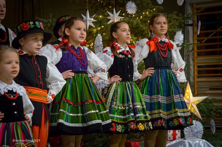  Wigilijny wieczór z Zespole Szkół w Głuchowie  