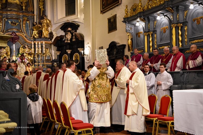  II Synod Diecezji Łowickiej. Inauguracja w katedrze w Łowiczu 