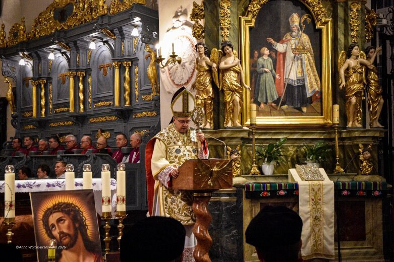  II Synod Diecezji Łowickiej. Inauguracja w katedrze w Łowiczu 