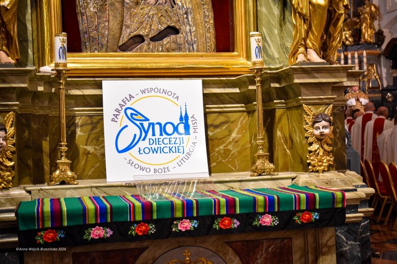  II Synod Diecezji Łowickiej. Inauguracja w katedrze w Łowiczu 