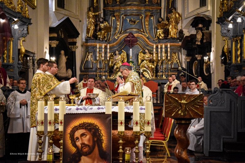  II Synod Diecezji Łowickiej. Inauguracja w katedrze w Łowiczu 