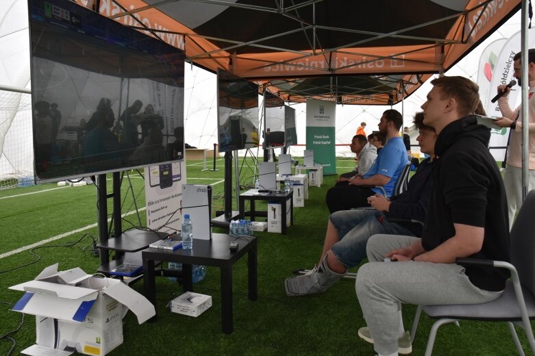  To już 4. edycja Skierniewickiego Turnieju Gry FIFA 