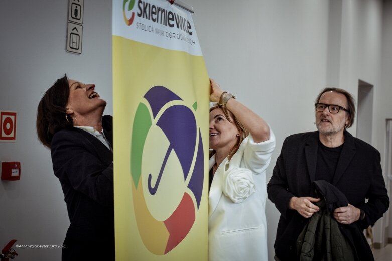  Galeria w galerii. Artyści STO5 pokazują w Dekadzie swój świat 