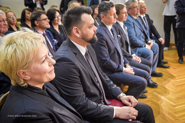  To może być jeden z najważniejszych nowych kierunków dla szkolnictwa zawodowego w Skierniewicach. Mechanik podpisał list intencyjny z Polską Grupą Lotniczą, a stawką są przyszłe kadry dla branży lotniczej. 